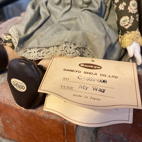 Musical Doll CLAUDIE et CLAUDE, Collection de Poupees 1976 Sankyo - Picture 5 of 11